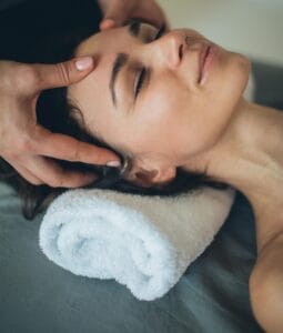 Ayurvedic Anti Aging Treatment: झुर्रियां हटाने के 100% प्राकृतिक उपाय