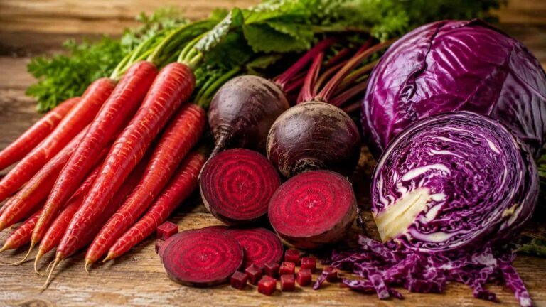 Red Carrot, Beetroot और Red Cabbage: इन लाल रंग के Foods को Diet में शामिल करने की 7 वजहें
